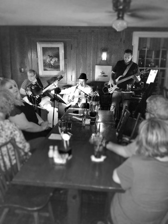 Rider'S Inn Painesville Buitenkant foto